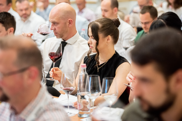 Winelovers Wine Collegegallery 0